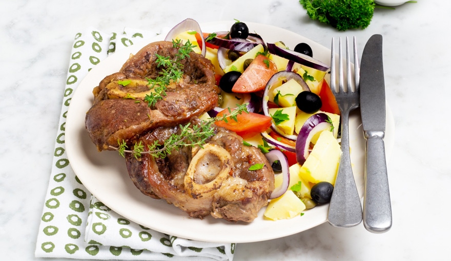 Ossobuchi con insalata di patate alla pantesca