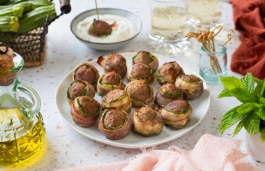 Polpette di vitello con zucchine e pancetta