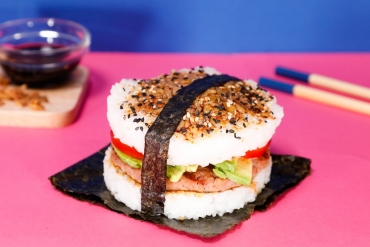 Sushi burger
